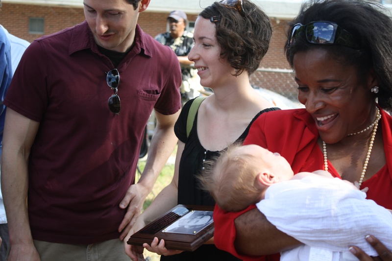 Michelle Laws with Yonni Chapman&#039;s family